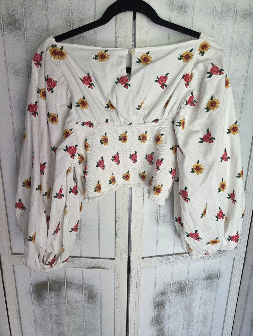 FARM Rio Mixed Cross Stitch Flowers Crop Top Extra Large - Picture 3 of 5